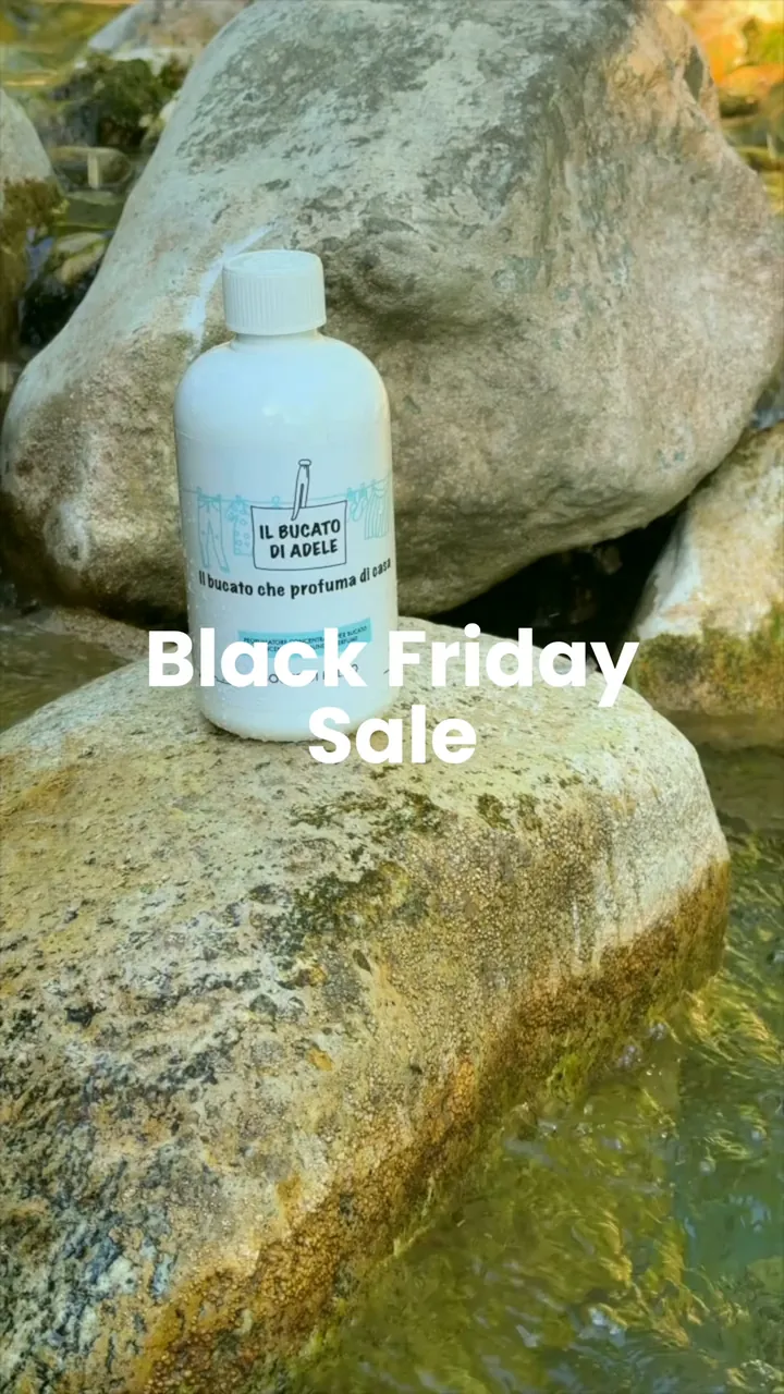 Il Bucato di Adele Black Friday reel: a bottle on a rock by the water